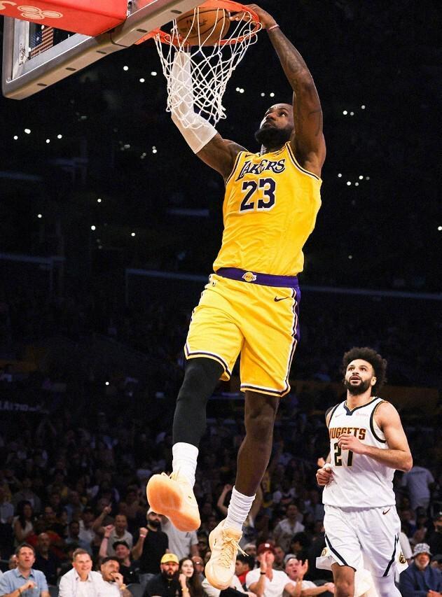 B体育-127-125！东契奇三双+加时绝杀，湖人险胜掘金，5连胜升西部第3